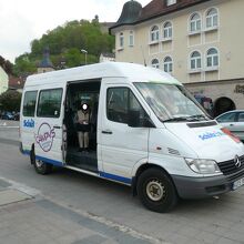 プラッセンブルク要塞に行くシャトルバス