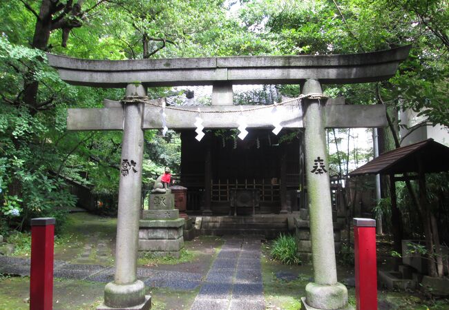 東京城探訪9港・千代田散策で四合稲荷神社に行きました