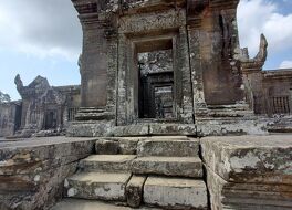 プレアヴィヒア寺院