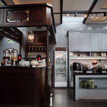 コーラル・ファースト・ラウンジ内部