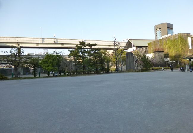 日本で最初に造られた公園の一つ