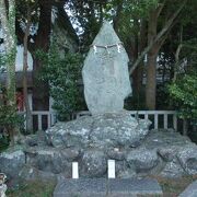 針塚が淡嶋神社にある