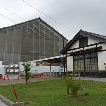 保存修理中の旧大社駅