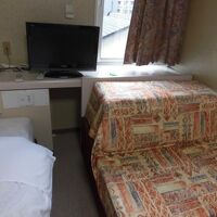 テレビがやや小さい。