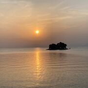 島根県北東部にある「日本百景」の湖！"夕日指数100"の夕日に感動！