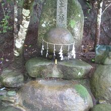 パワースポットの「叶い石」です