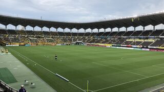 サッカー専用スタジアム！