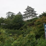 日本最古の木造再建城