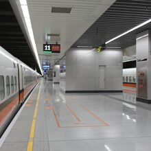 高鉄南港駅