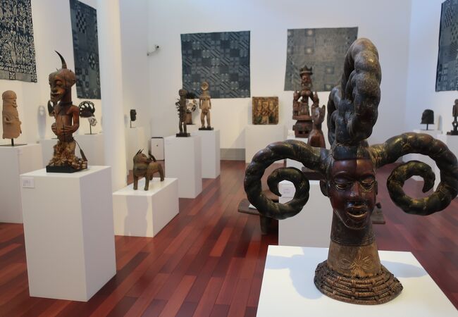 アフリカンアートミュージアム
