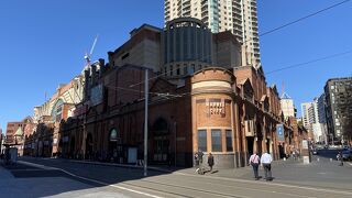 東南アジアのような雰囲気のマーケット