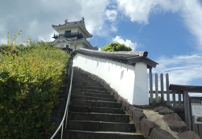 日本初の木造復元天守