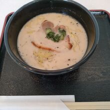 豚骨ラーメン