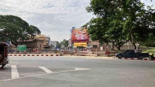 ドイステープ行きのソンテウ乗り場