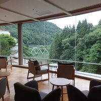 渓流ラウンジから