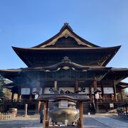 一生に一度は参れ善光寺！と言われるだけのことはある！美しさにも感動！