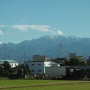 絶景の観光列車と新鮮握り寿司