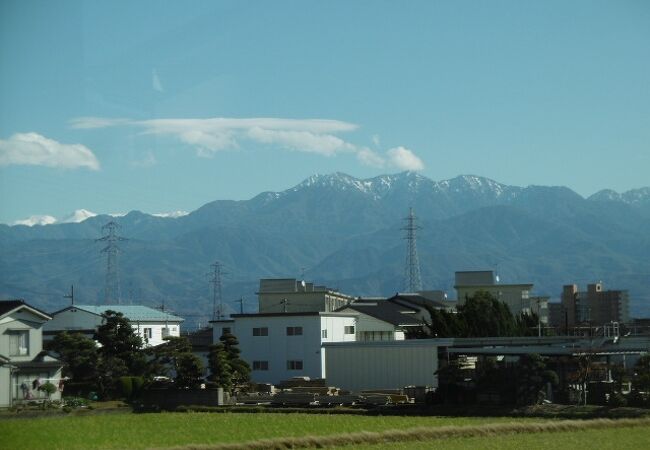 絶景の観光列車と新鮮握り寿司