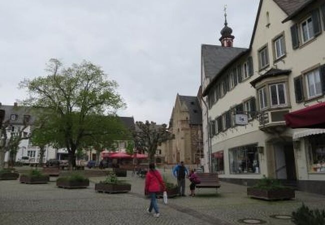 2023年 Rudesheim リューデスハイム Marktplatz マルクト広場♪