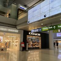 ロッテ免税店 (仁川空港店)