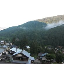 部屋からは上梨の風景が見渡せる