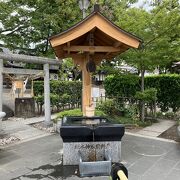 松本神社の一角にある井戸