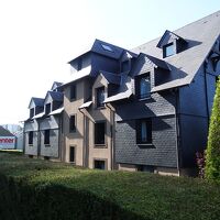 近代的なリゾートホテルという感じの外観