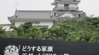 野面積みの石垣で有名な出世城