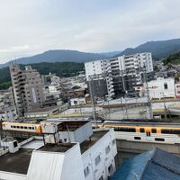 駅や電車が、見えます