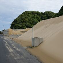 驚く程キメの細かい海砂の山