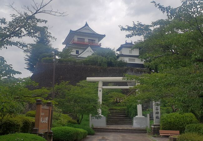 涌谷城跡を整備した公園です。