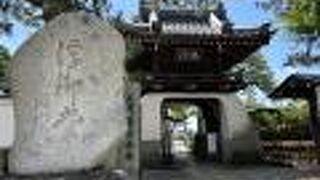 近江八景の一つ「堅田の落雁」として知られる満月寺