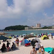 白浜の白い砂浜の白良浜