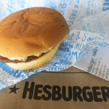 ヘスバーガー (ハカニエミ店)
