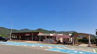 奥屋パーキングエリア