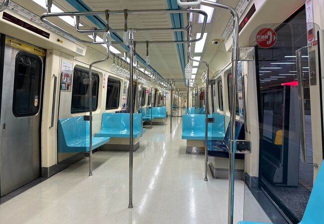 始発なので必ず座れる