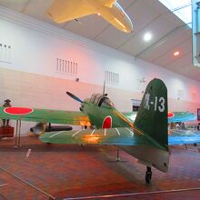 艦上爆撃機　彗星