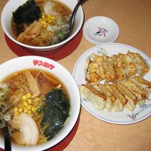 醤油ラーメン餃子セットは￥７５０？