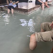 湯元園地足湯 あんよのゆ