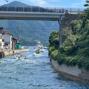 島を支える重要な運河だと思いました。