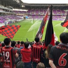 試合始まります。