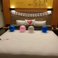 お祝いサービスの飾り付け