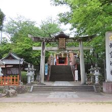 御霊神社