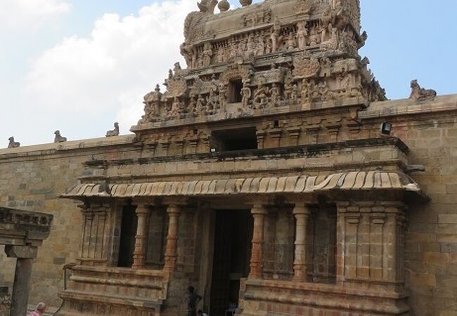 アイラーヴァテシュワラ寺院