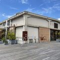 尾道の倉庫を改装したお洒落な複合施設 "ONOMICHI U2" に併設する「HOTEL CYCLE」