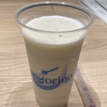 ヨーグルトシェイク