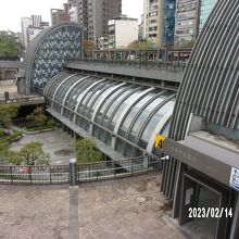 大安森林公園駅