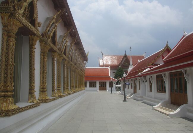 広大な敷地を有する寺院