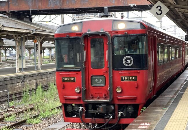 鳥栖駅、歴史を感じる交通の要所