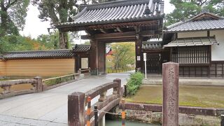 足利義満ゆかりの黄金に輝く世界遺産